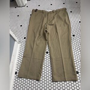 NWT haggar classic fit cool 18 plain front Pants size 44x29